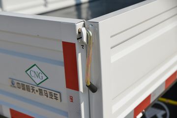 X1 2.0L 122 /CNG 2.72˫΢()(KMC1039NG318S6)ͼƬ