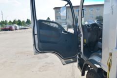 凯马 凯捷M3 2.2L 95马力 CNG 4.16米单排栏板轻卡(国六)(KMC1043NG336DP6)