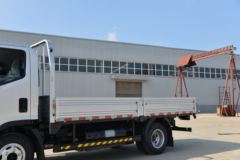 凯马 凯捷M3 2.2L 95马力 CNG 4.16米单排栏板轻卡(国六)(KMC1043NG336DP6)