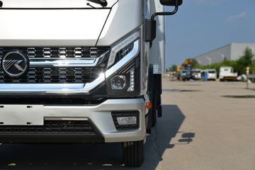 ���� ����M3 ��ҵ��PRO 130���� 4.16�׵�����ʽ�Ῠ(����)ͼƬ