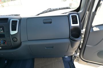 ���� ����M3 ��ҵ��PRO 130���� 4.16�׵�����ʽ�Ῠ(����)ͼƬ