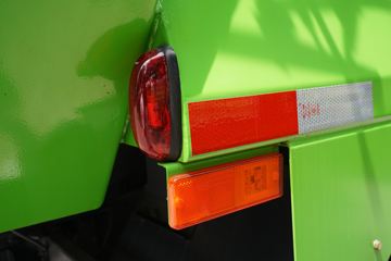 һ����� J6L�ؿ� 350���� 8X4 ��ж��(����)ͼƬ