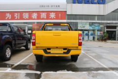 江西五十铃 瑞迈 2022款 经典舒适型 2.8T柴油 120马力 两驱 标轴双排皮卡(国六)