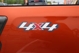 五十铃D-MAX&nbsp;皮卡上装                                                图片