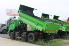 大运 致胜 245马力 6X2 4.3米自卸车(国六)(提升桥)(DYQ3246D6CB)