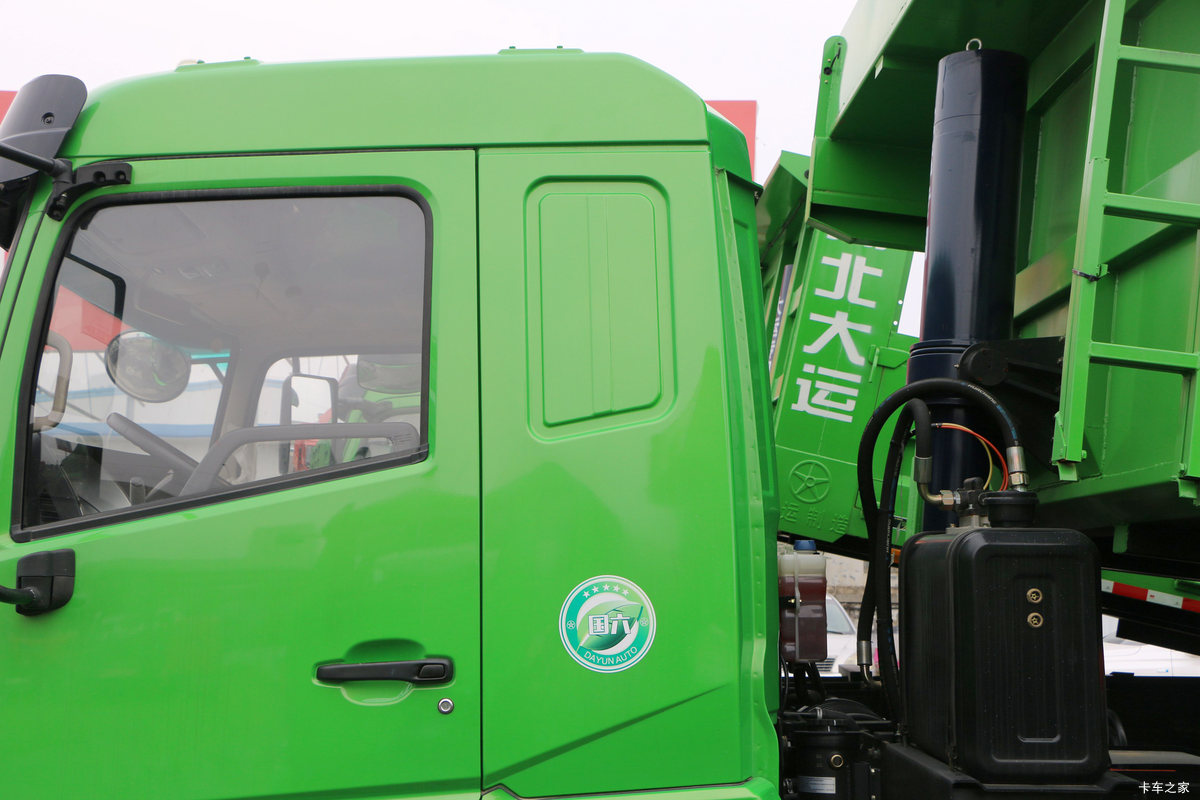  F7ؿ 270 8X4 6ж()(DYQ3310D6FB)                                                