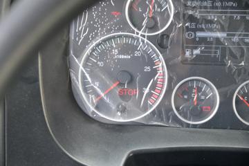 �й����� HOWO TX 245���� 4X2 9.6����ʽ�ػ���(����)(ZZ5187XXYN711GF1)ͼƬ