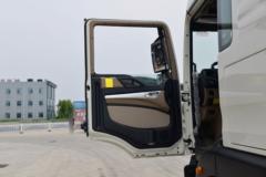 中国重汽 HOWO TX 245马力 4X2 9.6米厢式载货车(国六)(ZZ5187XXYN711GF1)