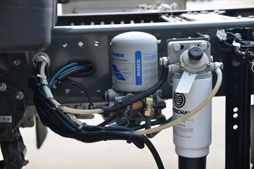 �й����� HOWO TX 245���� 4X2 9.6����ʽ�ػ���(����)(ZZ5187XXYN711GF1)ͼƬ