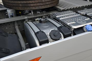 �й����� �ƺ� X7�ؿ� 570���� 6X4 AMT�Զ���ǣ����(�ٱ�2.85)ͼƬ