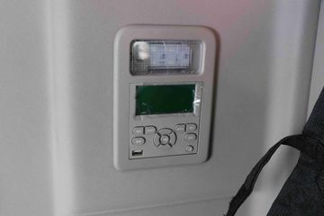 �������� ��ʨH6 500���� 6X4 CNGǣ����(����)(CQ4257SD13384N)ͼƬ