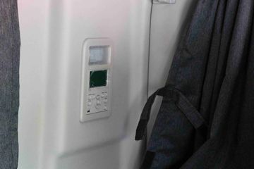 �������� ��ʨH6 500���� 6X4 CNGǣ����(����)(CQ4257SD13384N)ͼƬ