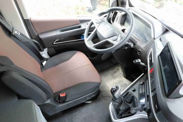 �������� ��ʨH6 500���� 6X4 CNGǣ����(����)(CQ4257SD13384N)ͼƬ