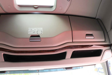 �������� ��ʨH6 500���� 6X4 CNGǣ����(����)(CQ4257SD13384N)ͼƬ