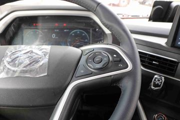 �������� ��ʨH6 500���� 6X4 CNGǣ����(����)(CQ4257SD13384N)ͼƬ