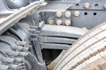 �������� ��ʨH6 500���� 6X4 CNGǣ����(����)(CQ4257SD13384N)ͼƬ