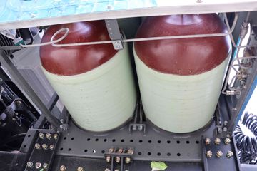 �������� ��ʨH6 500���� 6X4 CNGǣ����(����)(CQ4257SD13384N)ͼƬ