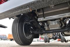 解放 虎VH 大王驾到 205马力 4.82米排半仓栅式轻卡(国六)(CA5180CCYP40K62L3E6A85)