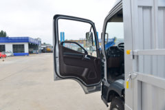 解放 领途 160马力 4X2 4.16米单排仓栅式轻卡(国六)(法士特8挡)(CA5040CCYP40K59L2E6A84)