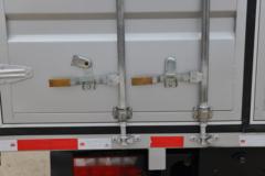 解放 领途 160马力 4X2 4.16米单排仓栅式轻卡(国六)(法士特8挡)(CA5040CCYP40K59L2E6A84)