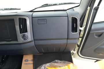 ��� J6F 130���� 4.16�׵�����ʽ�Ῠ(����)(CA5040XXYP40K56L2E6A84)ͼƬ