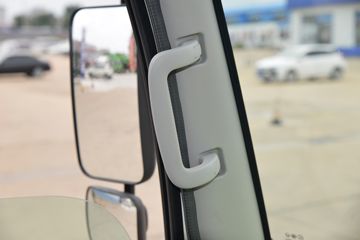 ��� J6F 130���� 4.16�׵�����ʽ�Ῠ(����)(CA5040XXYP40K56L2E6A84)ͼƬ