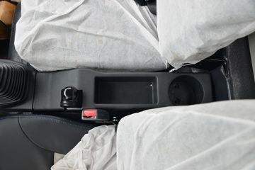 ��� J6F 130���� 4.16�׵�����ʽ�Ῠ(����)(CA5040XXYP40K56L2E6A84)ͼƬ