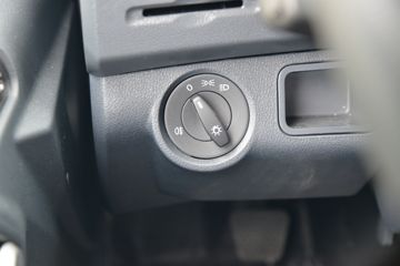 ��� J6F 130���� 4.16�׵�����ʽ�Ῠ(����)(CA5040XXYP40K56L2E6A84)ͼƬ