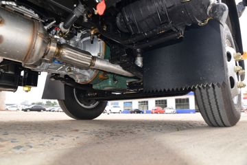 ��� J6F 130���� 4.16�׵�����ʽ�Ῠ(����)(CA5040XXYP40K56L2E6A84)ͼƬ