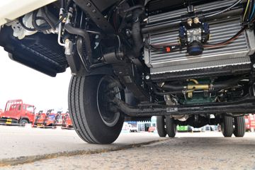 ��� J6F 130���� 4.16�׵�����ʽ�Ῠ(����)(CA5040XXYP40K56L2E6A84)ͼƬ