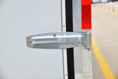 解放 J6F 130马力 4.16米单排厢式轻卡(国六)(CA5040XXYP40K56L2E6A84)