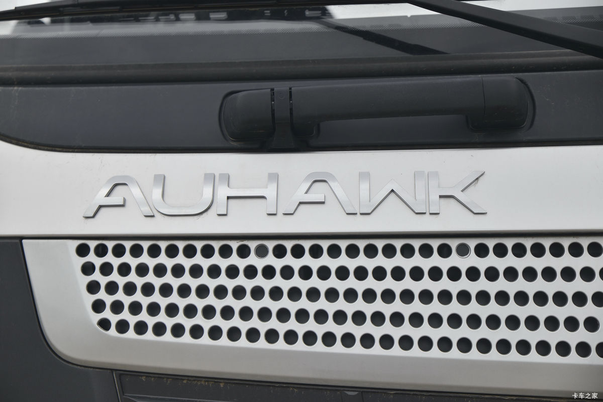 ���� ŷ��ARϵ 270���� 4X2 6.2�������ػ���(����)(BJ1186VLPFK-AD1)���                                                