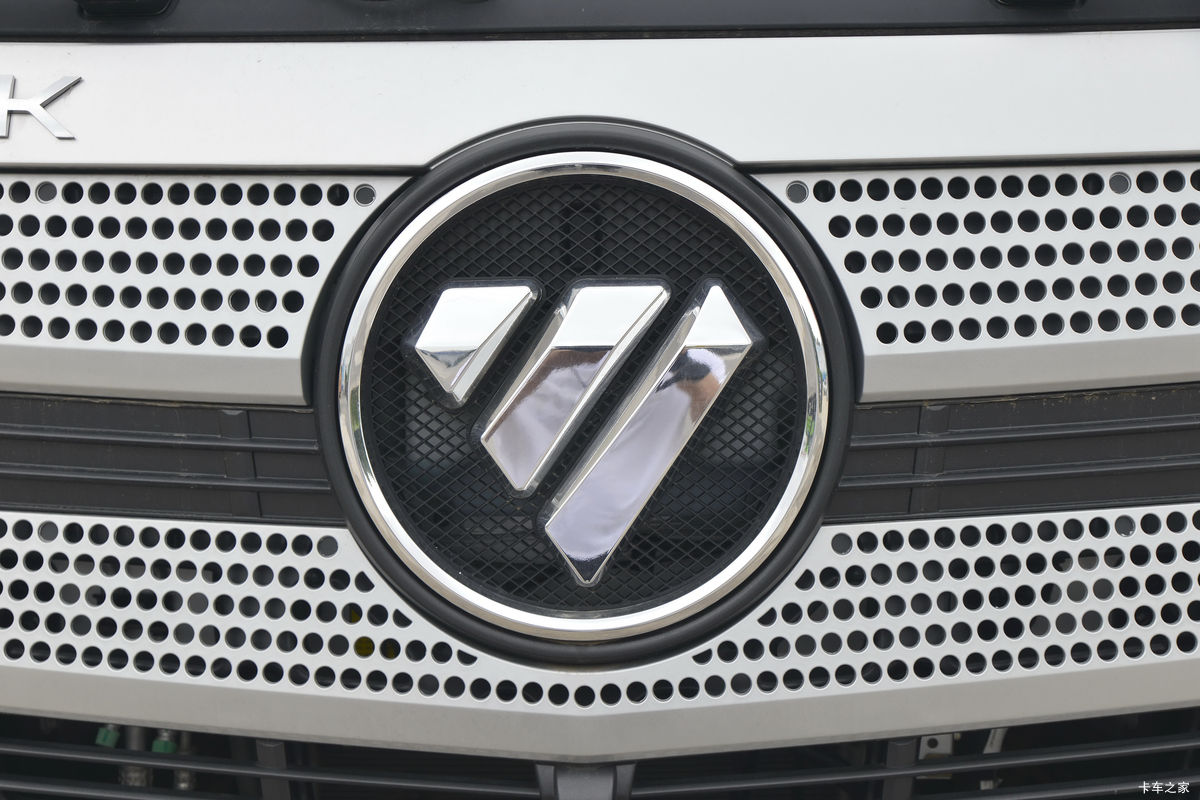 ���� ŷ��ARϵ 270���� 4X2 6.2�������ػ���(����)(BJ1186VLPFK-AD1)���                                                