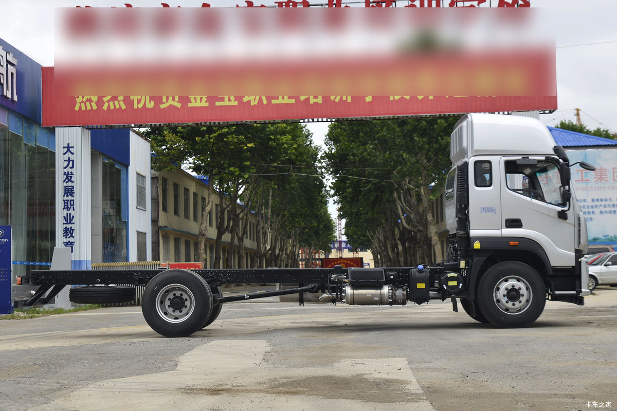 ���� ŷ��ARϵ 270���� 4X2 6.2�������ػ���(����)(BJ1186VLPFK-AD1)���                                                