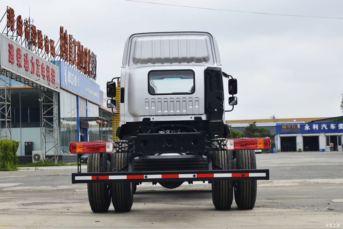 ���� ŷ��ARϵ 270���� 4X2 6.2�������ػ���(����)(BJ1186VLPFK-AD1)���                                                