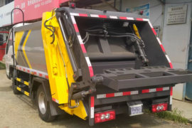 福田时代领航底盘&nbsp;垃圾运输车外观图片