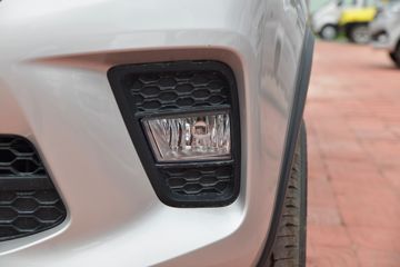 ������Խ �±�T5 �콢001�� 1.6L 122���� ���� 3.3�׵�������С��(����)(������)(SC1031NAD6B3)ͼƬ