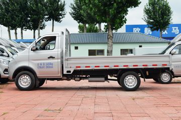 ������Խ �±�T5 �콢001�� 1.6L 122���� ���� 3.3�׵�������С��(����)(������)(SC1031NAD6B3)ͼƬ