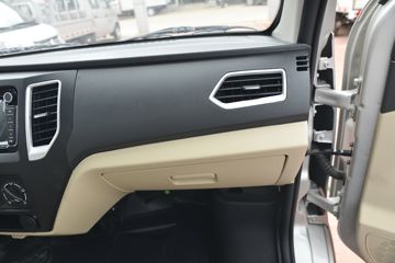 ������Խ �±�T5 �콢001�� 1.6L 122���� ���� 3.3�׵�������С��(����)(������)(SC1031NAD6B3)ͼƬ