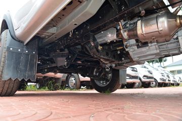 ������Խ �±�T5 �콢001�� 1.6L 122���� ���� 3.3�׵�������С��(����)(������)(SC1031NAD6B3)ͼƬ