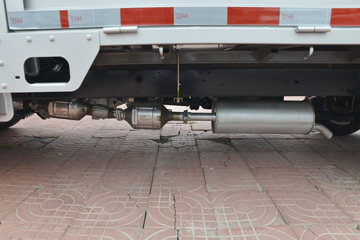 ������Խ �±�T5 �콢001�� 1.6L 122���� ���� 3.3�׵�������С��(����)(������)(SC1031NAD6B3)ͼƬ