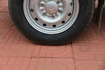 ������Խ �±�T5 �콢001�� 1.6L 122���� ���� 3.3�׵�������С��(����)(������)(SC1031NAD6B3)ͼƬ