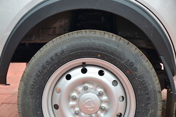 ������Խ �±�T5 �콢001�� 1.6L 122���� ���� 3.3�׵�������С��(����)(������)(SC1031NAD6B3)ͼƬ