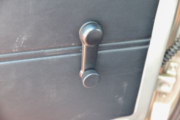 ������Խ �±�T5 1.6L 122���� ���� 2.585��˫����ʽС��(����)(SC5031XXYNAS6B5)ͼƬ