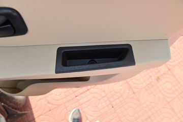 ������Խ �±�T5 1.6L 122���� ���� 2.585��˫����ʽС��(����)(SC5031XXYNAS6B5)ͼƬ