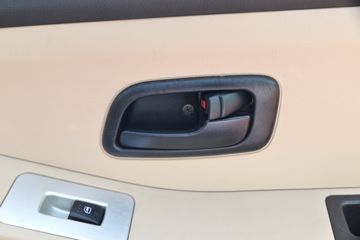 ������Խ �±�T5 1.6L 122���� ���� 2.585��˫����ʽС��(����)(SC5031XXYNAS6B5)ͼƬ