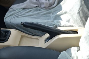 ������Խ �±�T5 1.6L 122���� ���� 2.585��˫����ʽС��(����)(SC5031XXYNAS6B5)ͼƬ