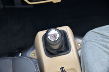 ������Խ �±�T5 1.6L 122���� ���� 2.585��˫����ʽС��(����)(SC5031XXYNAS6B5)ͼƬ