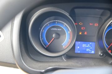 ������Խ �±�T5 1.6L 122���� ���� 2.585��˫����ʽС��(����)(SC5031XXYNAS6B5)ͼƬ
