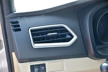 ������Խ �±�T5 1.6L 122���� ���� 2.585��˫����ʽС��(����)(SC5031XXYNAS6B5)ͼƬ